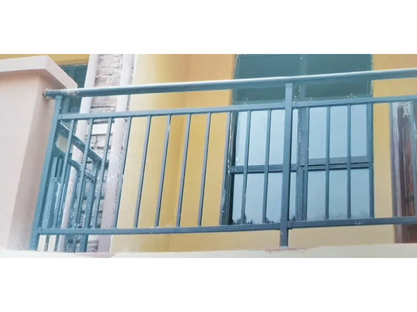 锌钢阳台护栏